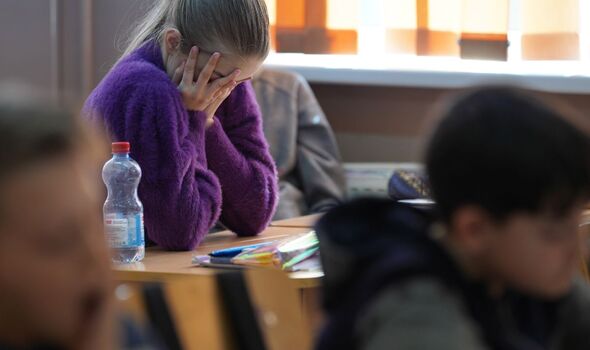 L'invasion de Poutine affecte l'éducation de millions d'étudiants ukrainiens 