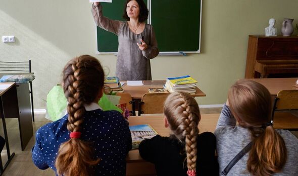 Ukraine : les enseignants sont les 