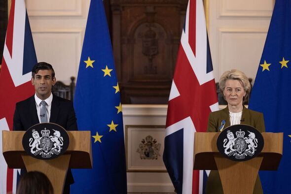 Le Royaume-Uni et l'UE parviennent à un accord sur les accords commerciaux post-Brexit pour l'Irlande du Nord