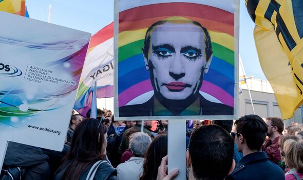 Les personnes LGBTQ en Russie sont confrontées à une discrimination croissante