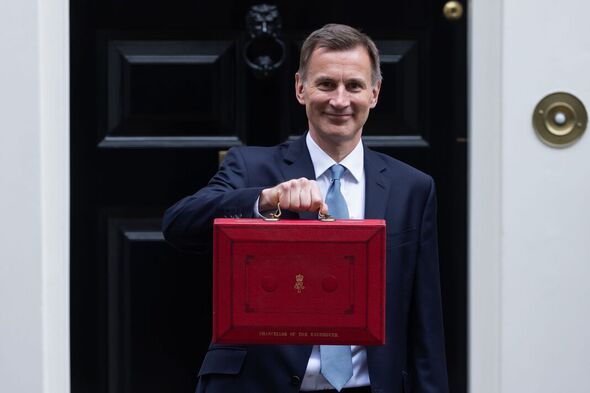 Le chancelier Jeremy Hunt présente son premier budget de printemps à Londres