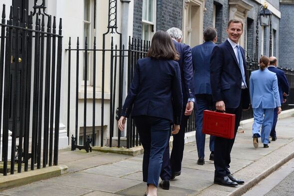 Le chancelier de l'échiquier britannique Jeremy Hunt présente son budget annuel