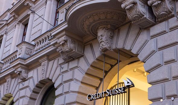 La Banque nationale suisse a offert un plan de sauvetage de 45 milliards de livres sterling à Credit Suisse, en difficulté. 
