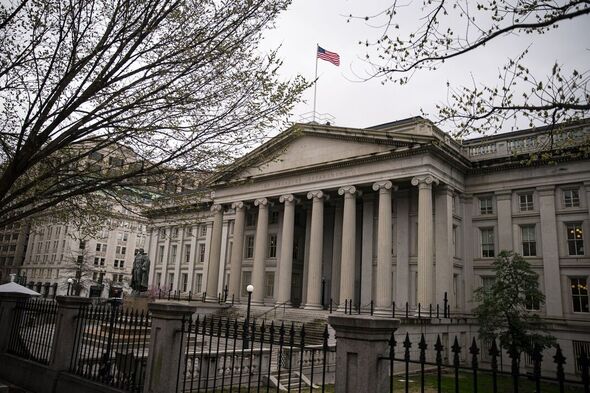 Les États-Unis soutiennent les dépôts bancaires pour éviter la crise après l'échec de la SVB