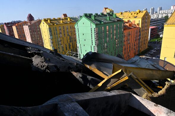 Maisons détruites à Kyiv 