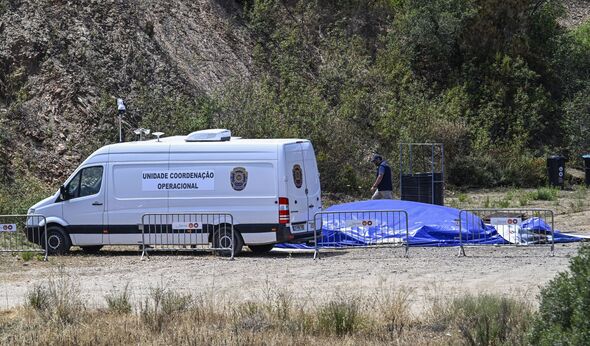 La police portugaise recherche un réservoir pour la petite britannique disparue Madeleine McCann