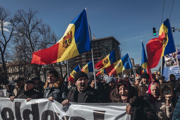 La manifestation anti-gouvernementale en Moldavie attire des milliers de personnes