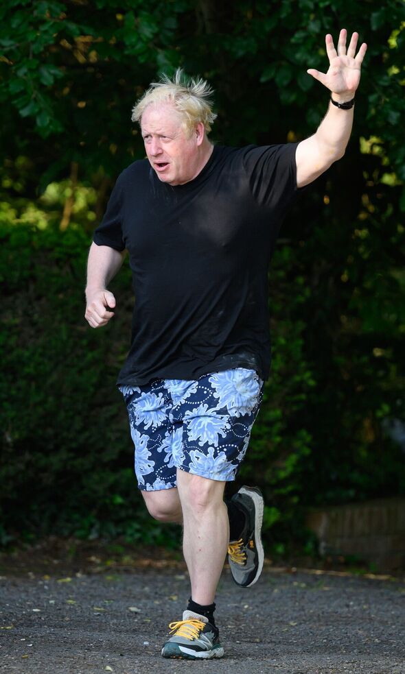 Boris Johnson est vu lors de sa course matinale 