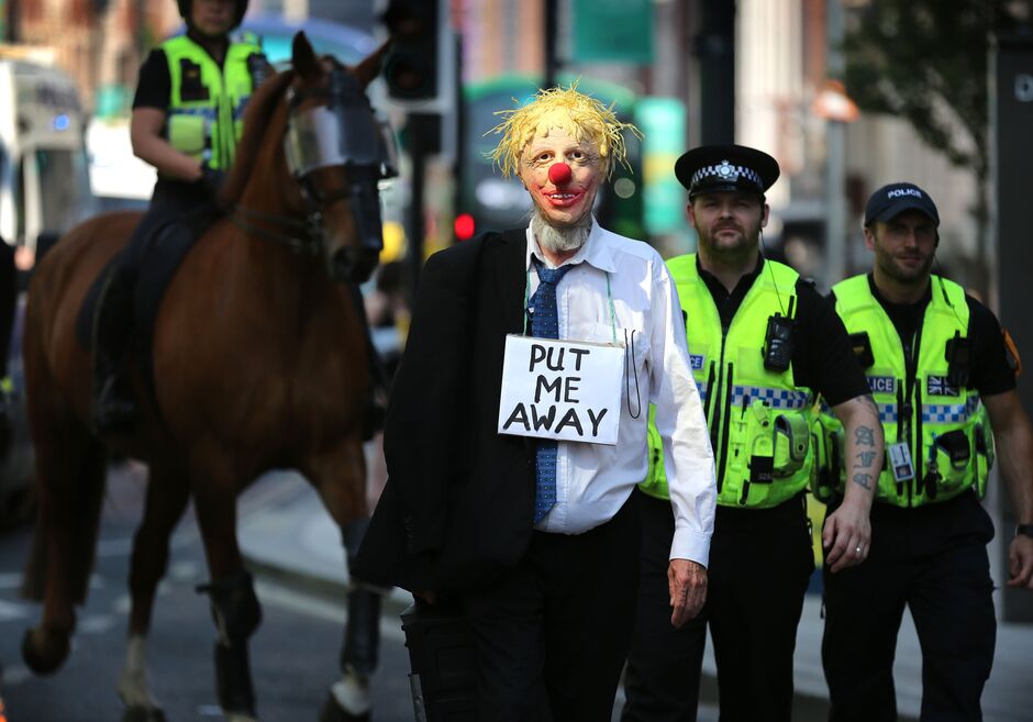 Manifestant à Leeds